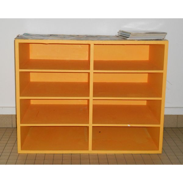 Le meuble jaune